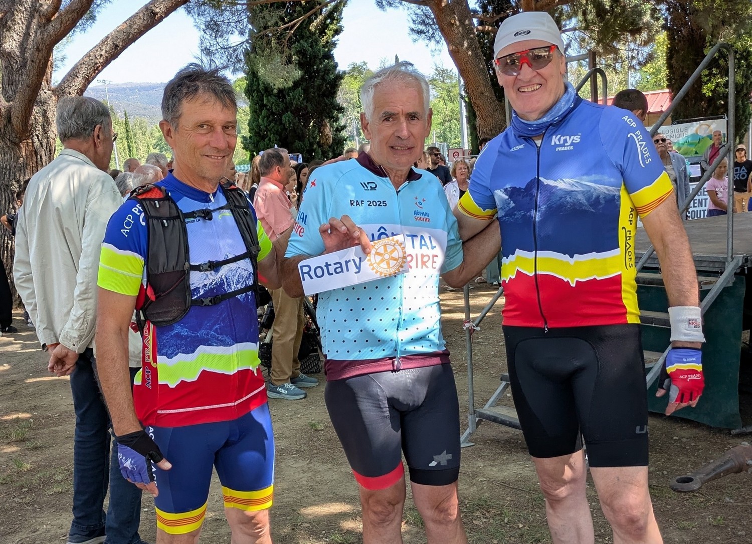 P Sudres et cyclistes